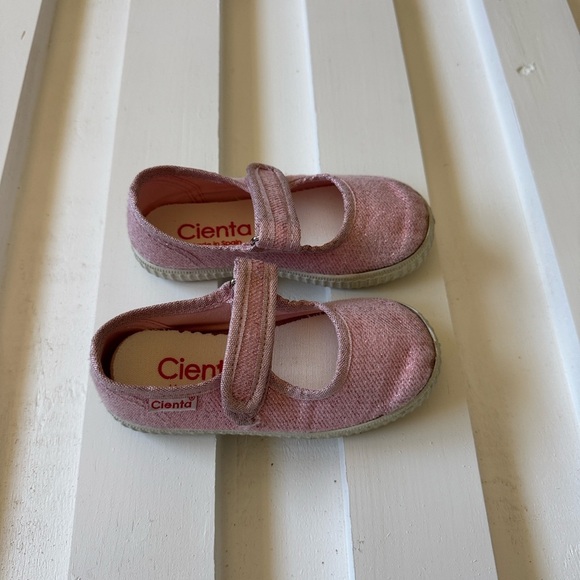 Cienta Other - Cienta Sparkle Pink Mary Jane Flats